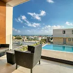 Starry Bay Luxury *