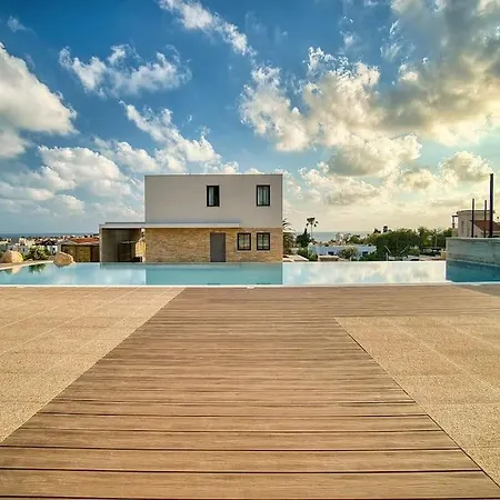 Apartamento Starry Bay Luxury Klorakas