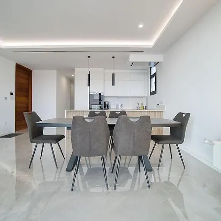 Starry Bay Luxury Apartment *