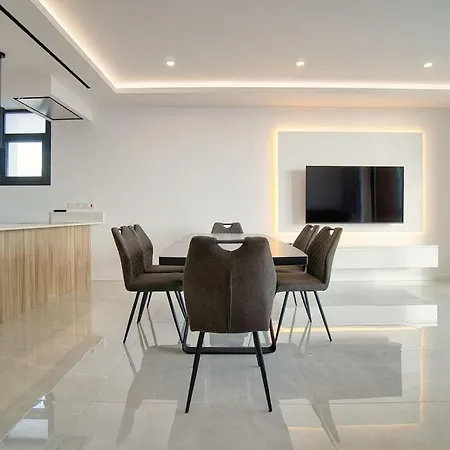 Starry Bay Luxury