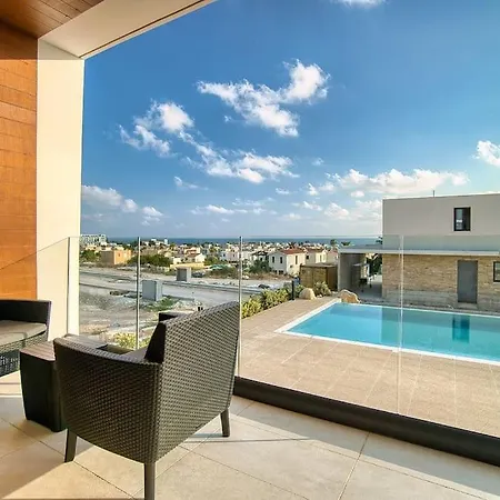 Starry Bay Luxury Klorakas